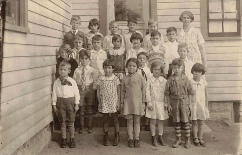 Students of the Water Valley Schoolhouse c. 1925