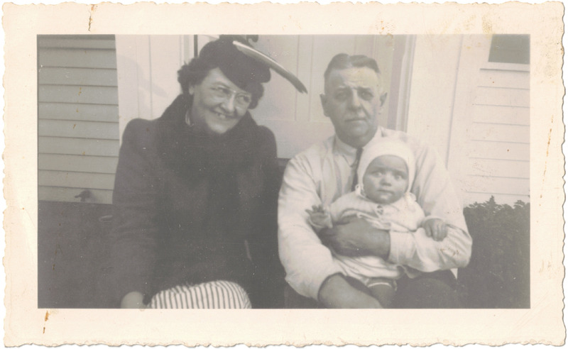 Minnie and Dave Thomas at Home with Baby #2, Nov 1945